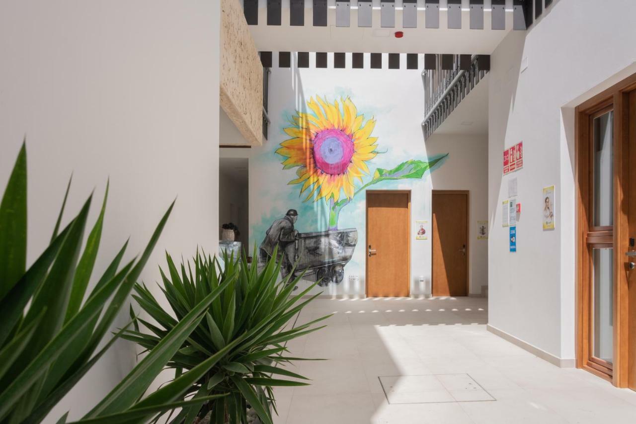 Hostal La Mina Conil De La Frontera Esterno foto