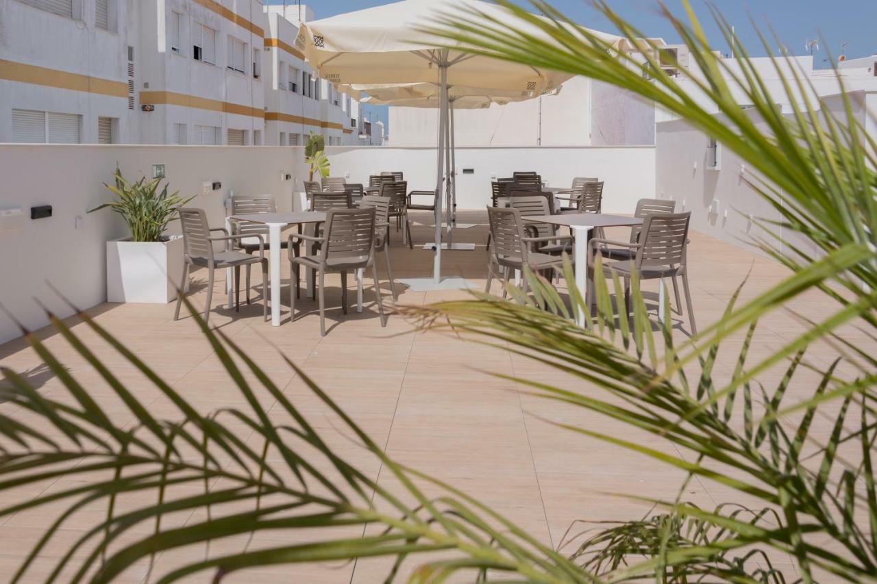 Hostal La Mina Conil De La Frontera Esterno foto